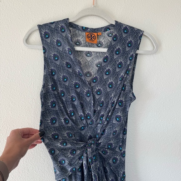 Tory Burch 100% Silk Wrap Dress Peacock Feather Print Sleeveless Purple Blue S - Picture 3 of 13